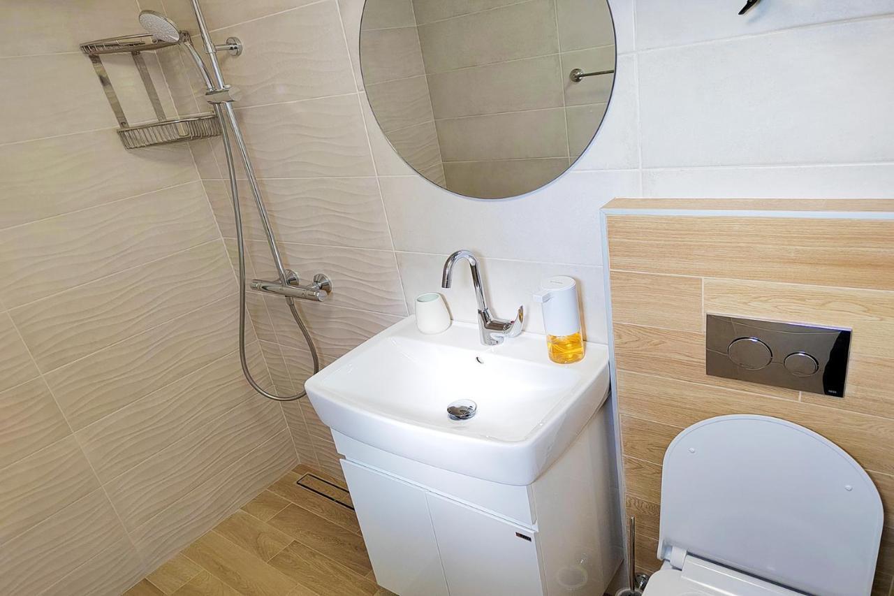 Shik & Chic In The Heart Of Burgas # 5Min From Beach # New Exterior photo